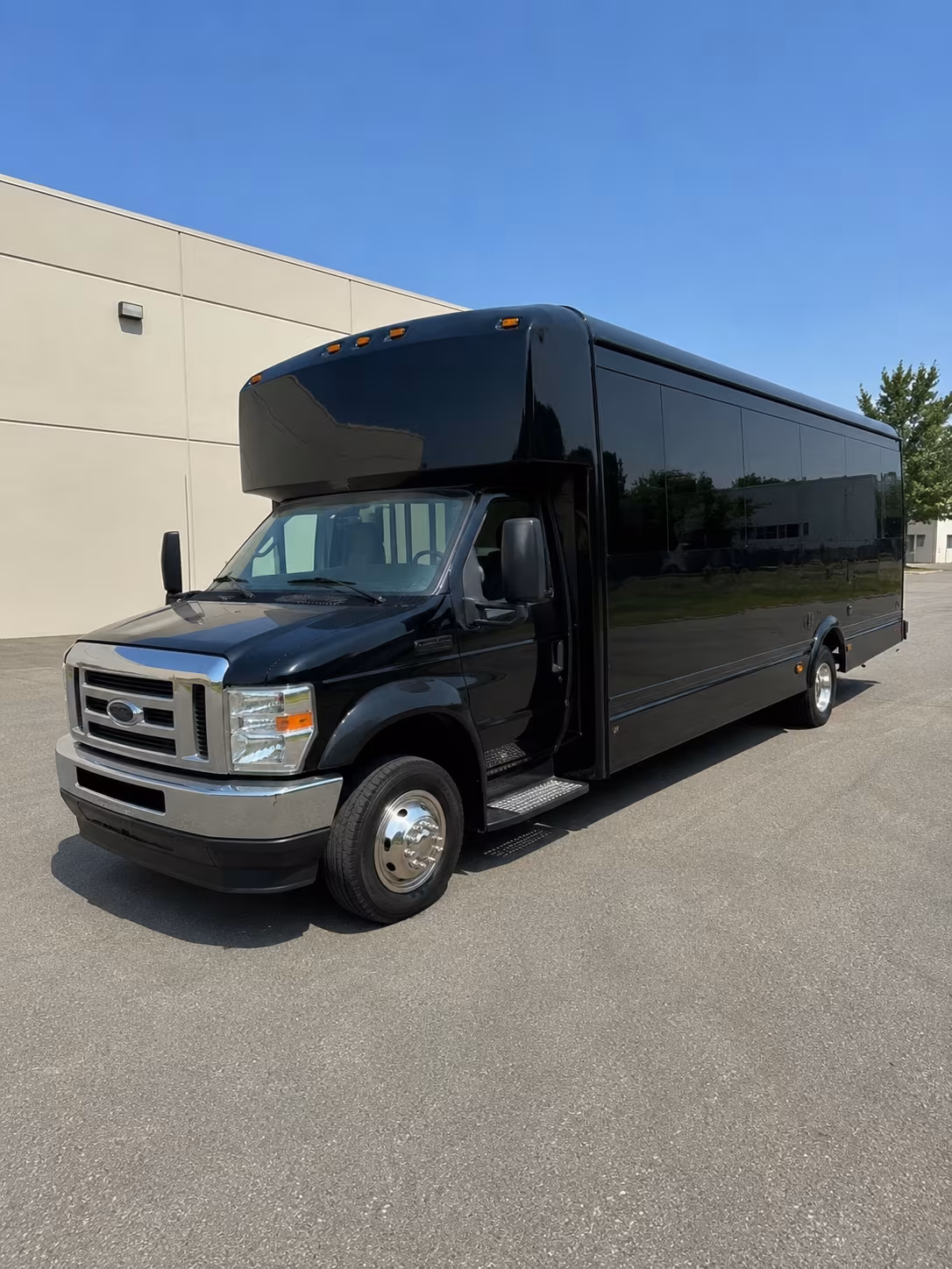 bus rentals for napa valley conference attendees extending their stay