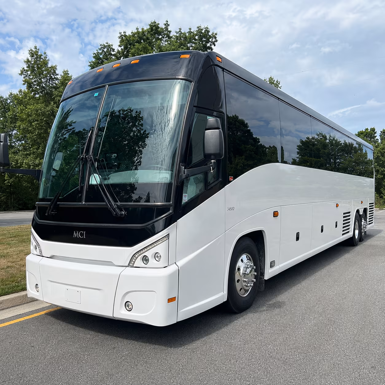 charter buses to bottlerock napa valley and outdoor festival grounds