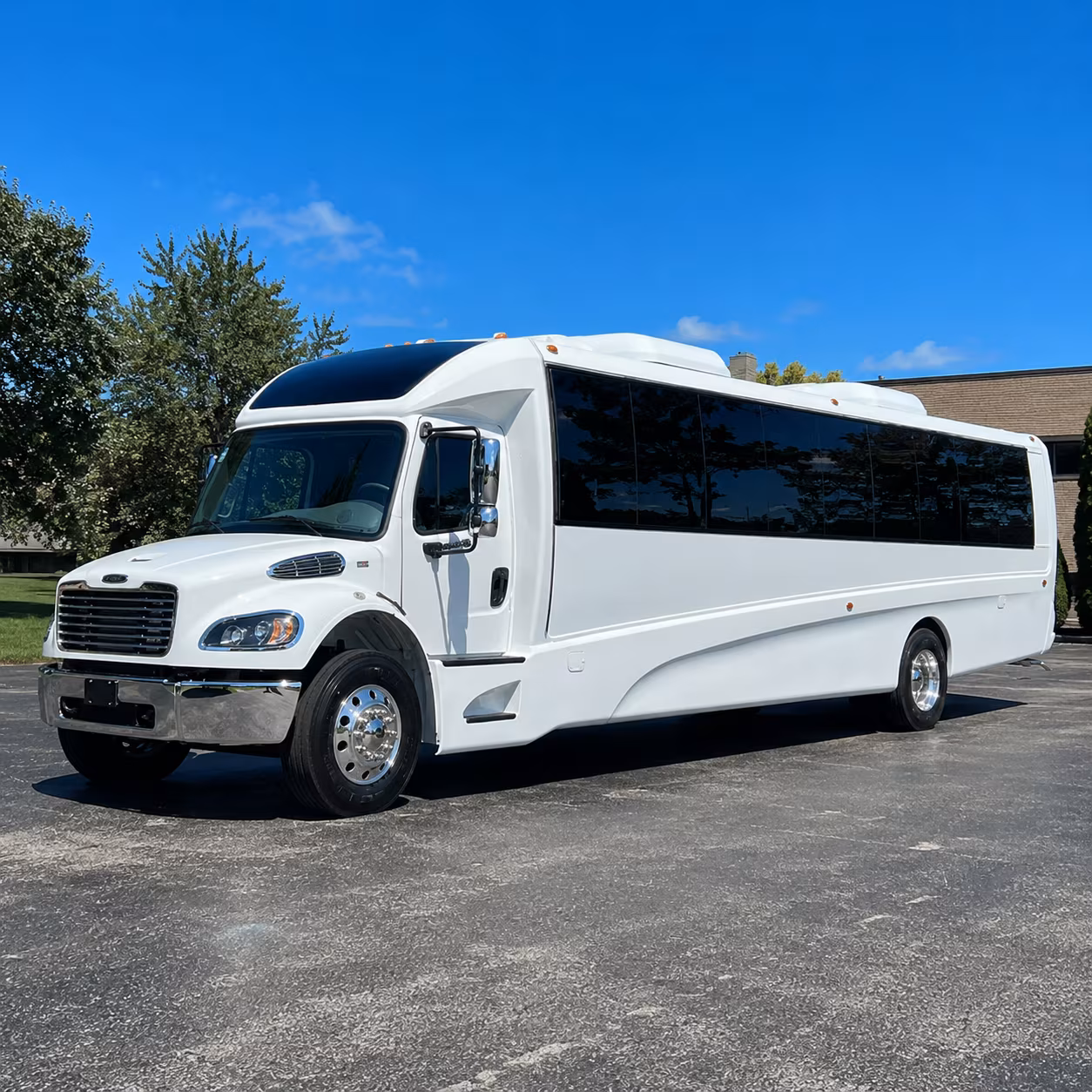 napa 28 passenger minibus